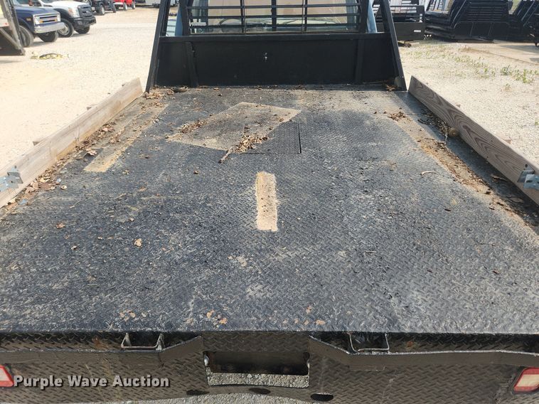 image for item OK9560 1985 GMC K1500  flatbed pickup truck