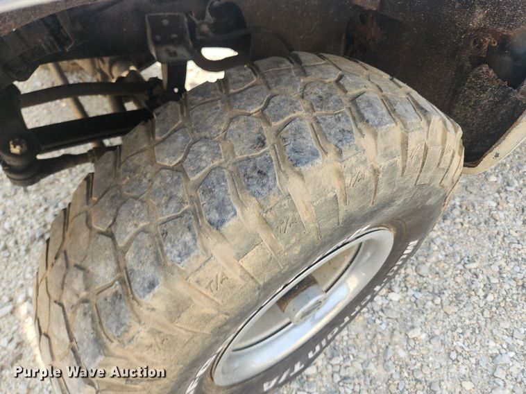 image for item OK9560 1985 GMC K1500  flatbed pickup truck