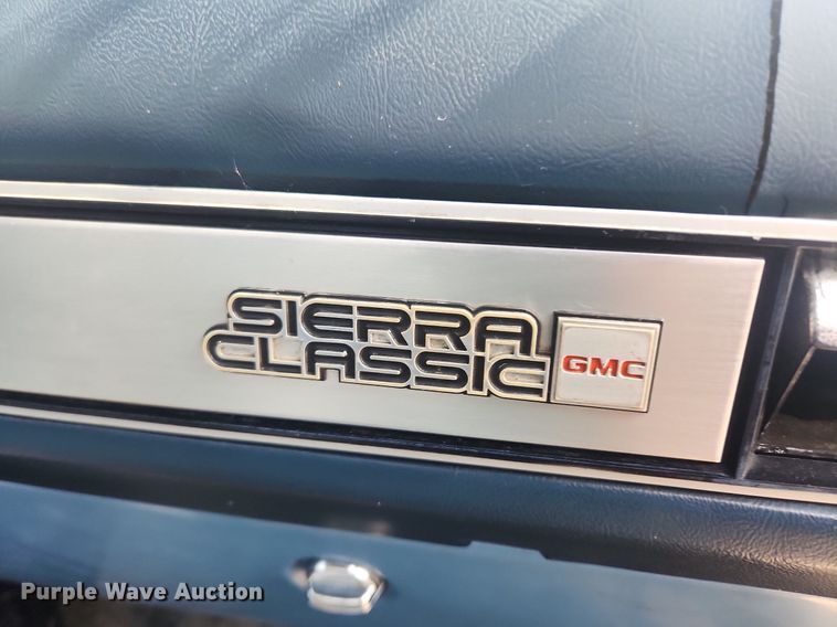 image for item OK9560 1985 GMC K1500  flatbed pickup truck