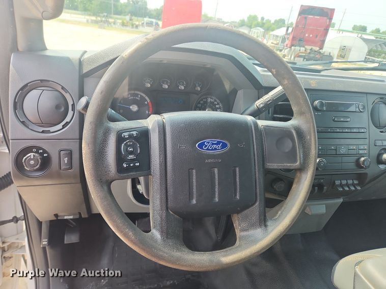 image for item OK9562 2016 Ford F450 Super Duty XL  flatbed truck