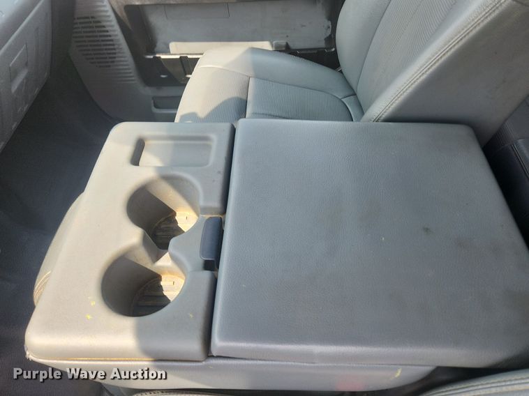 image for item OK9562 2016 Ford F450 Super Duty XL  flatbed truck