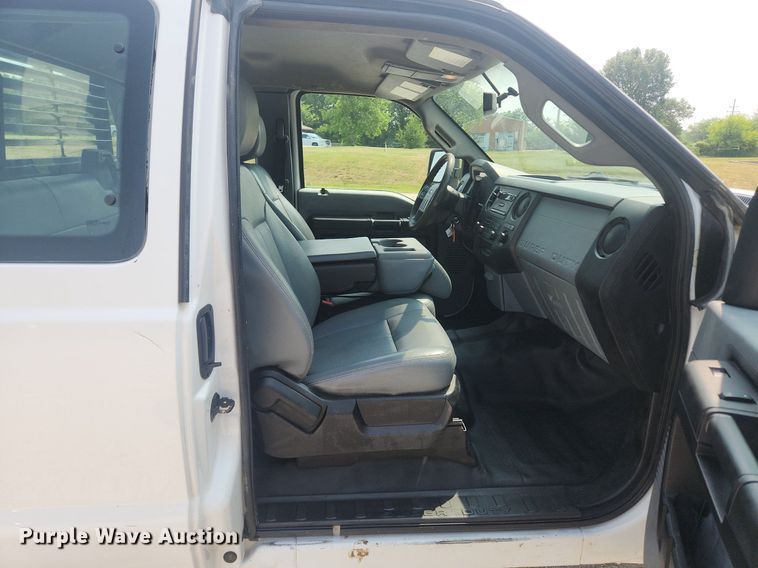 image for item OK9562 2016 Ford F450 Super Duty XL  flatbed truck