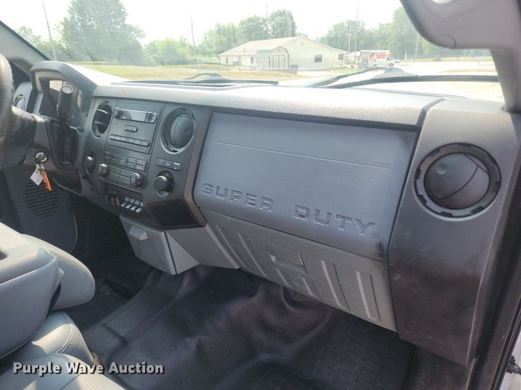 image for item OK9562 2016 Ford F450 Super Duty XL  flatbed truck