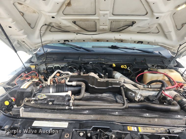 image for item OK9562 2016 Ford F450 Super Duty XL  flatbed truck