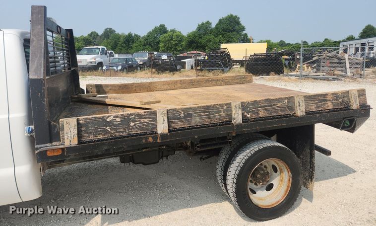 image for item OK9562 2016 Ford F450 Super Duty XL  flatbed truck