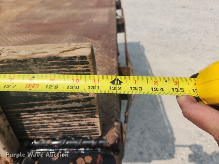 image for item OK9562 2016 Ford F450 Super Duty XL  flatbed truck