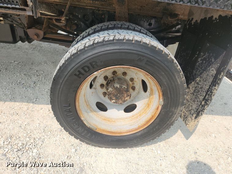 image for item OK9562 2016 Ford F450 Super Duty XL  flatbed truck