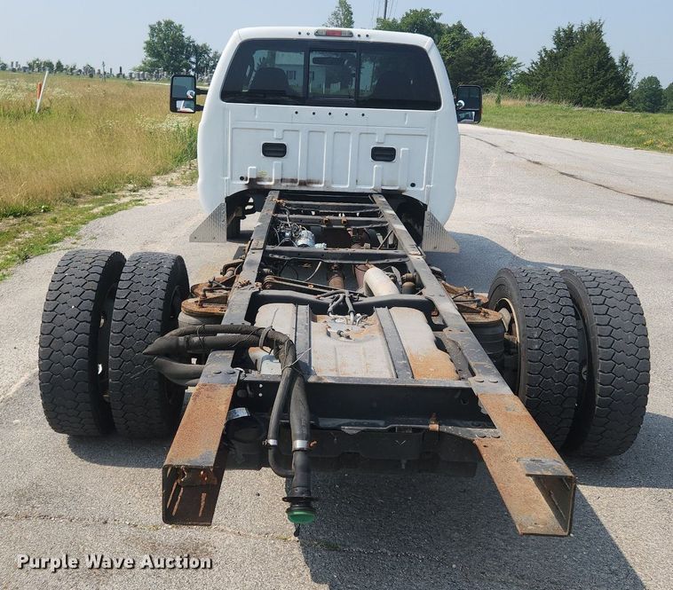 image for item OK9570 2009 Ford F450 Super Duty XLT  truck cab and chassis