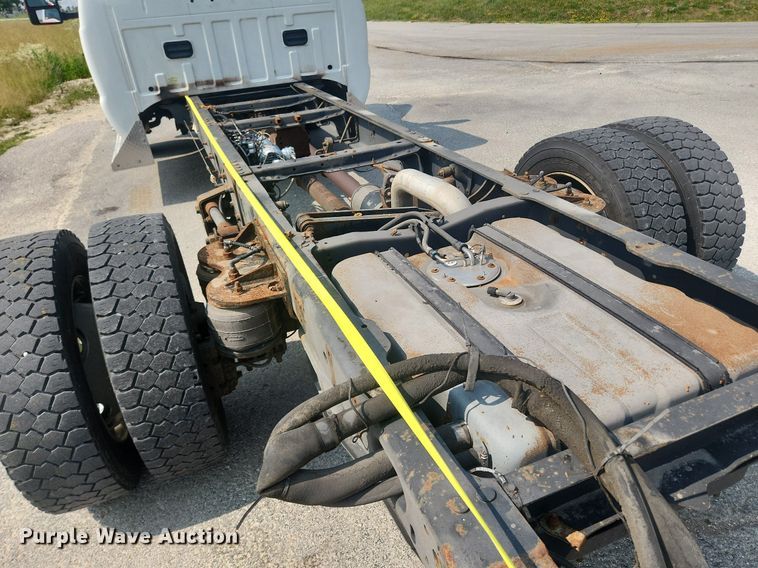 image for item OK9570 2009 Ford F450 Super Duty XLT  truck cab and chassis