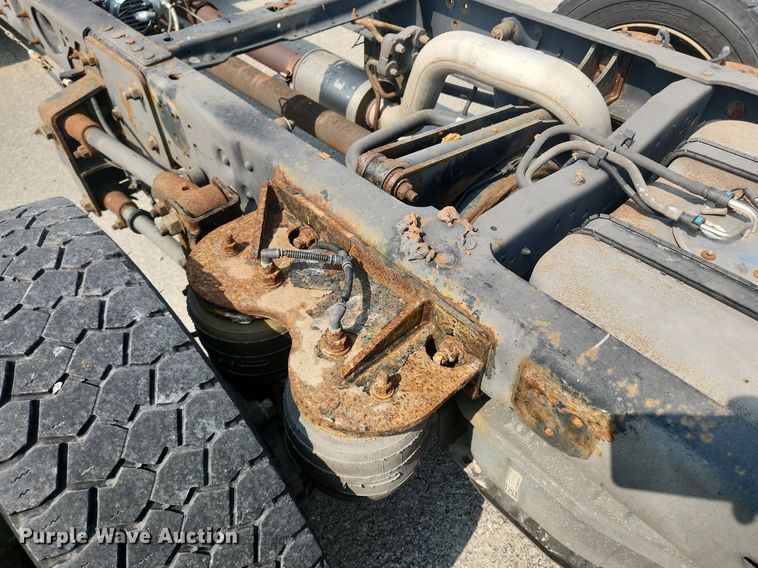 image for item OK9570 2009 Ford F450 Super Duty XLT  truck cab and chassis