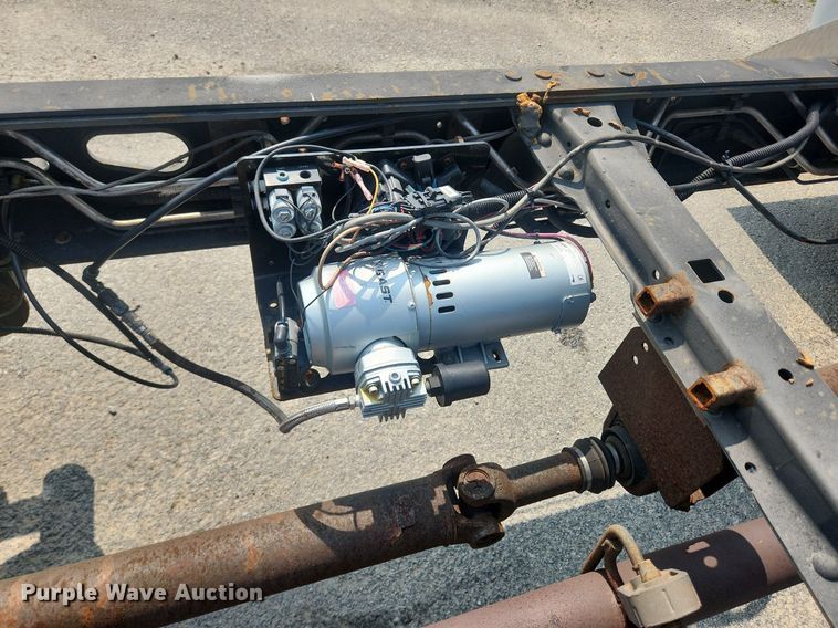 image for item OK9570 2009 Ford F450 Super Duty XLT  truck cab and chassis