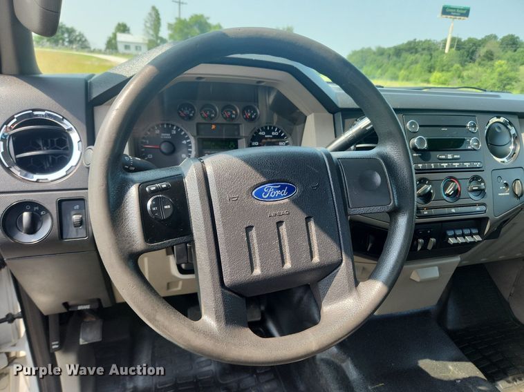 image for item OK9570 2009 Ford F450 Super Duty XLT  truck cab and chassis