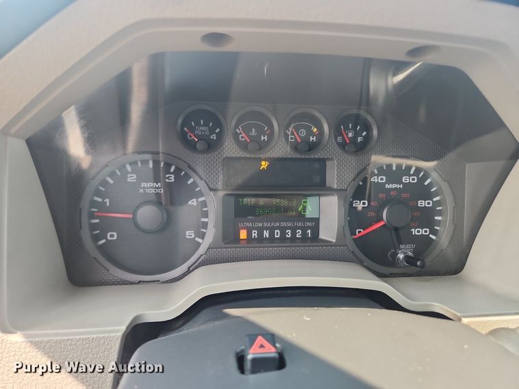 image for item OK9570 2009 Ford F450 Super Duty XLT  truck cab and chassis