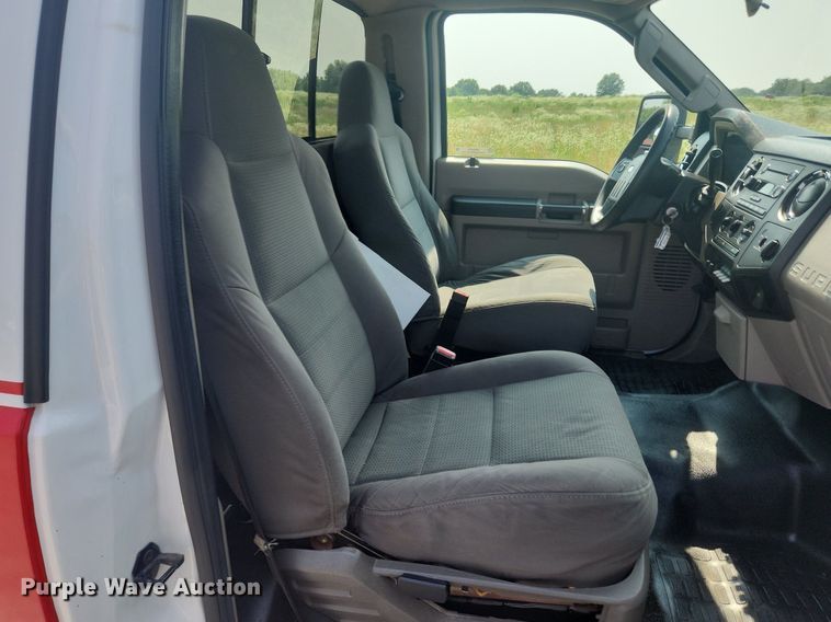 image for item OK9570 2009 Ford F450 Super Duty XLT  truck cab and chassis