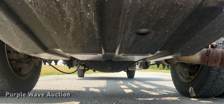 image for item OK9570 2009 Ford F450 Super Duty XLT  truck cab and chassis