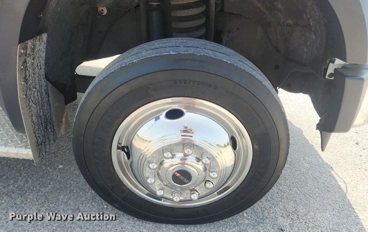 image for item OK9570 2009 Ford F450 Super Duty XLT  truck cab and chassis