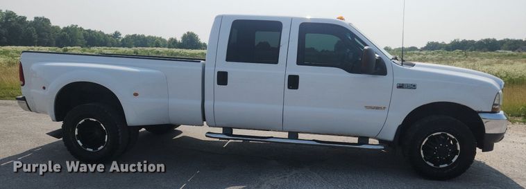 image for item OK9571 2003 Ford F350 Super Duty Lariat  Crew Cab pickup truck