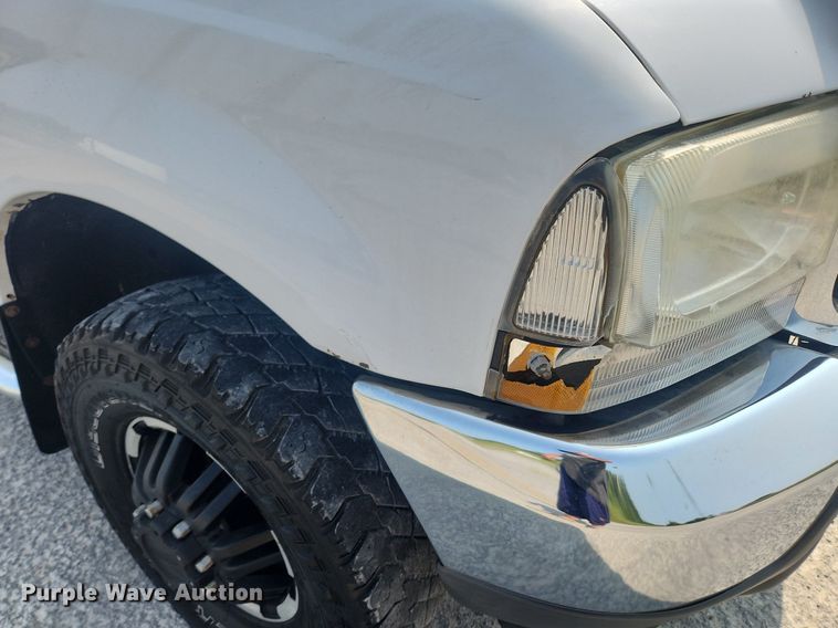 image for item OK9571 2003 Ford F350 Super Duty Lariat  Crew Cab pickup truck