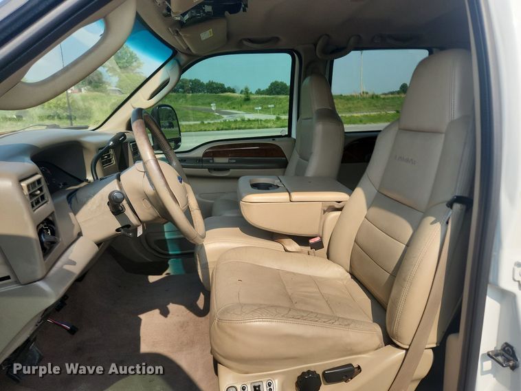 image for item OK9571 2003 Ford F350 Super Duty Lariat  Crew Cab pickup truck