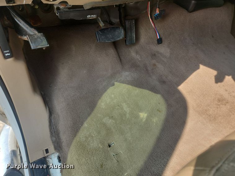 image for item OK9571 2003 Ford F350 Super Duty Lariat  Crew Cab pickup truck