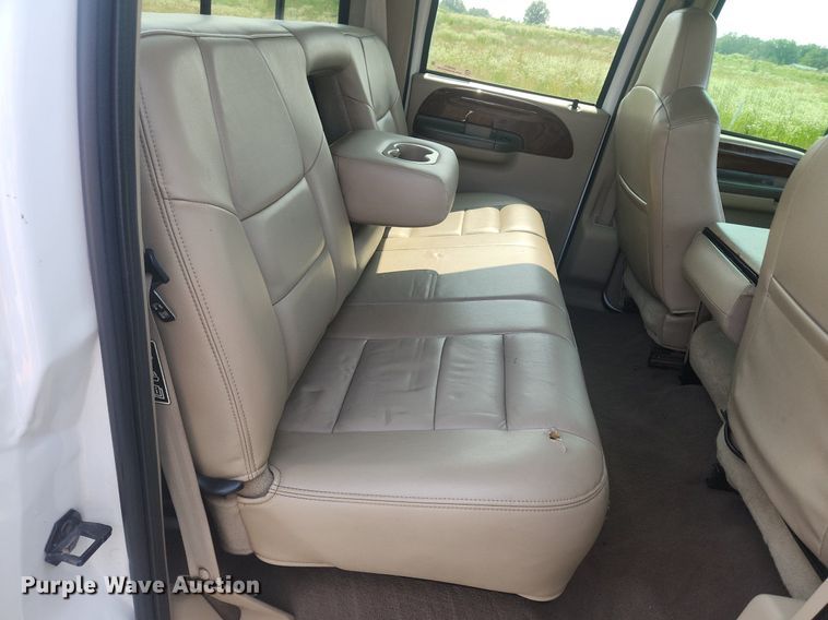 image for item OK9571 2003 Ford F350 Super Duty Lariat  Crew Cab pickup truck