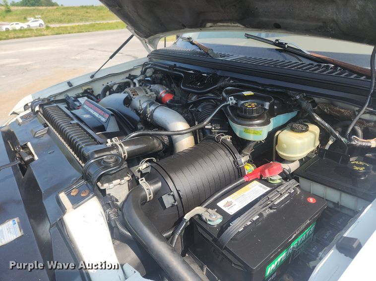 image for item OK9571 2003 Ford F350 Super Duty Lariat  Crew Cab pickup truck