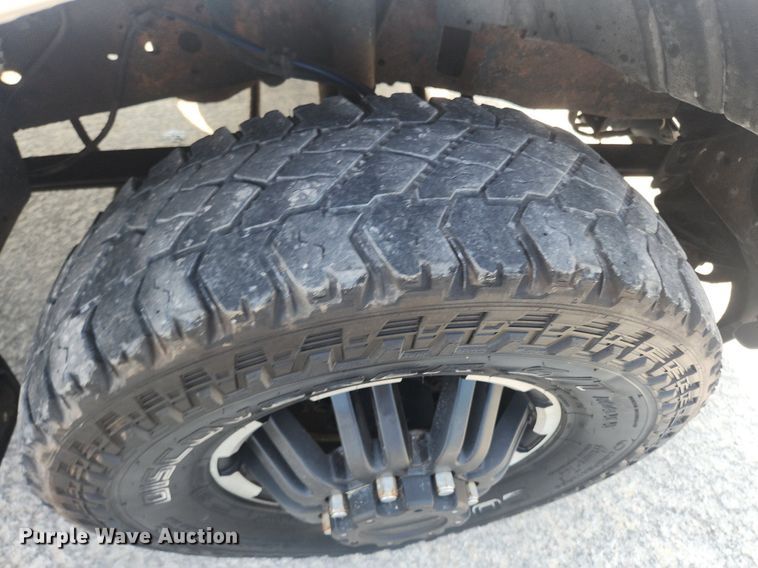 image for item OK9571 2003 Ford F350 Super Duty Lariat  Crew Cab pickup truck