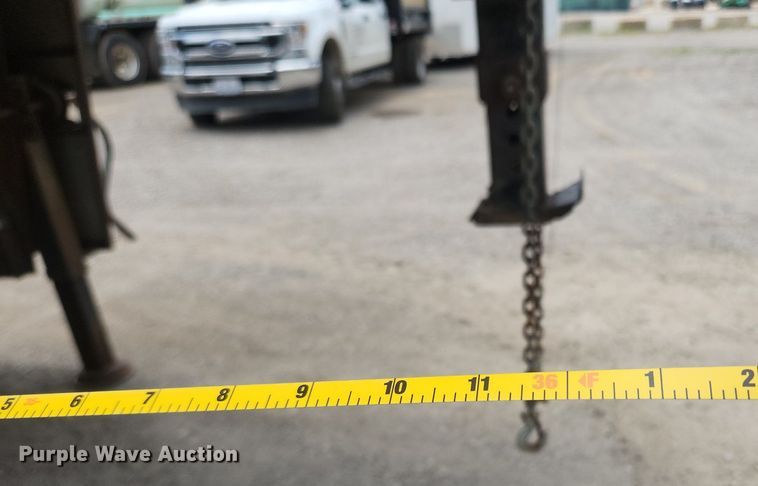 image for item OK9576 2003 Wells Cargo CVC3625  enclosed cargo trailer