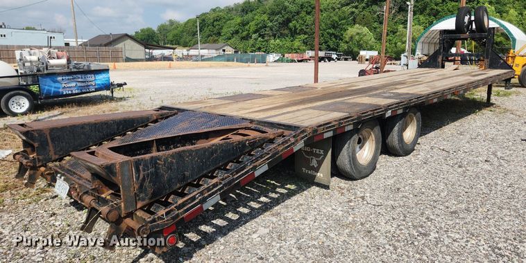 image for item OK9585 2013 Big Tex 22GN-28BK+5CP  equipment trailer