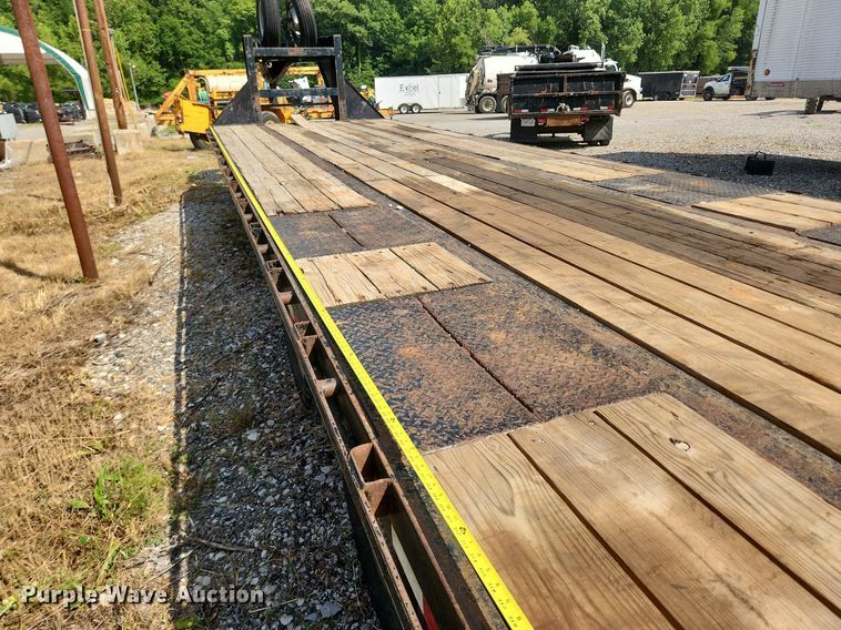 image for item OK9585 2013 Big Tex 22GN-28BK+5CP  equipment trailer