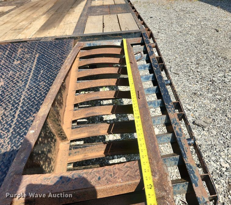 image for item OK9585 2013 Big Tex 22GN-28BK+5CP  equipment trailer