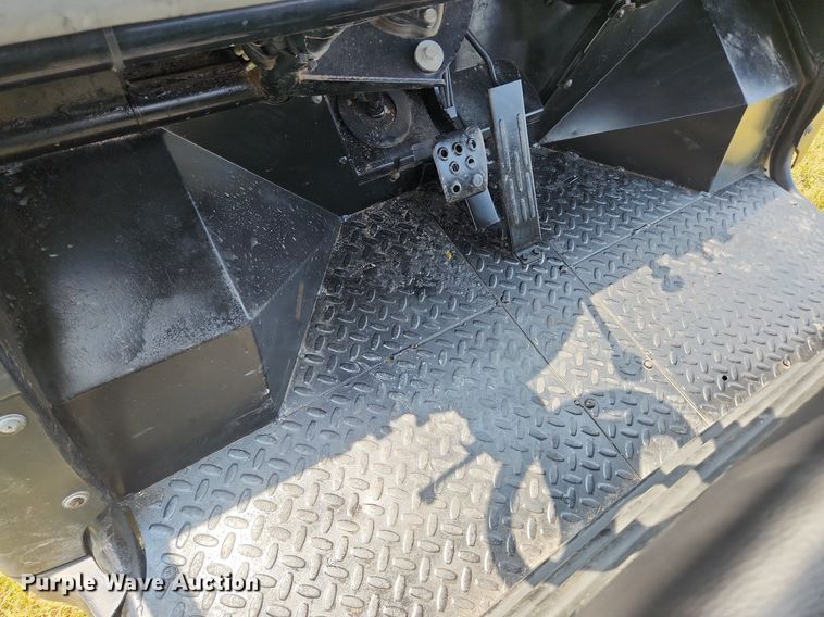 image for item OK9603 2017 Kawasaki Mule 4010  utility vehicle