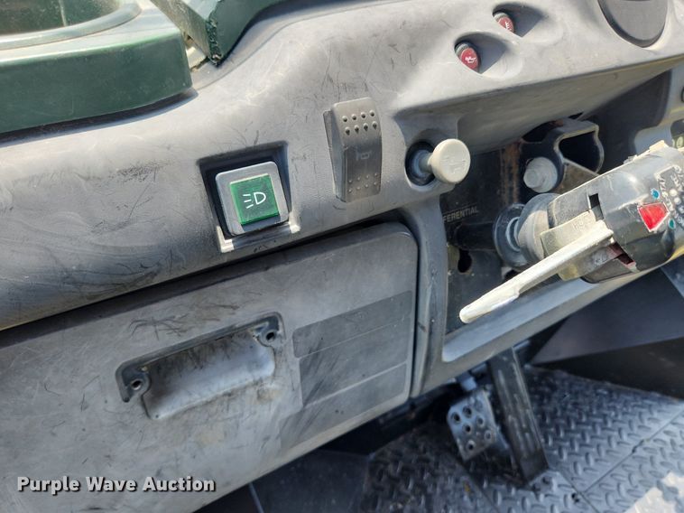 image for item OK9603 2017 Kawasaki Mule 4010  utility vehicle