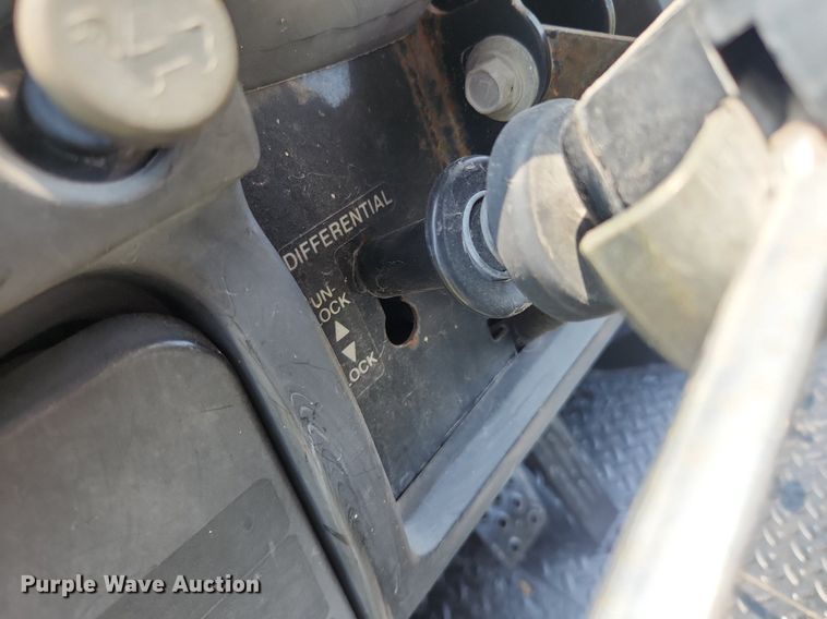 image for item OK9603 2017 Kawasaki Mule 4010  utility vehicle