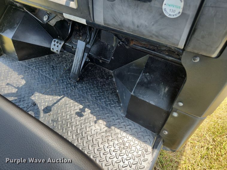 image for item OK9603 2017 Kawasaki Mule 4010  utility vehicle