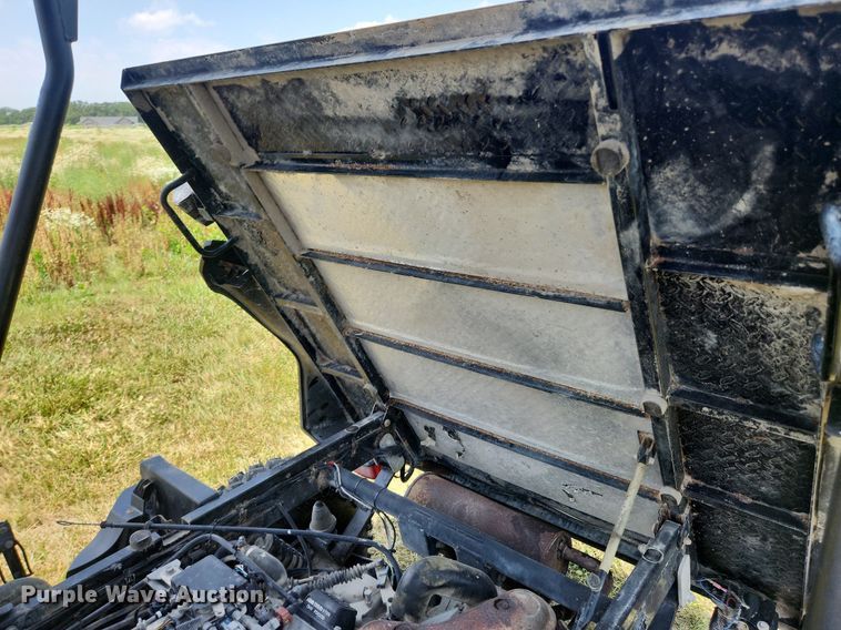 image for item OK9603 2017 Kawasaki Mule 4010  utility vehicle