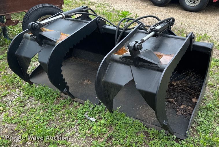 image for item AF9647 Skid steer grapple bucket