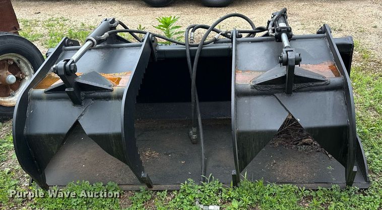 image for item AF9647 Skid steer grapple bucket