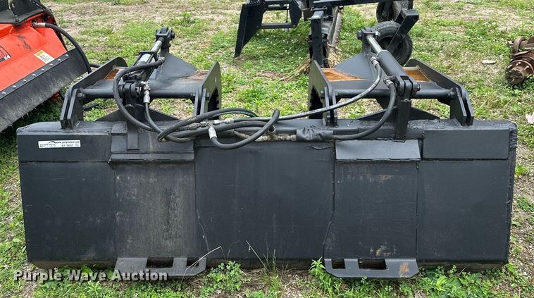 image for item AF9647 Skid steer grapple bucket