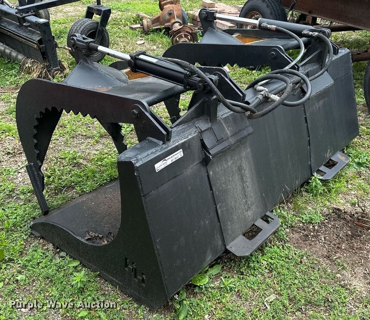 image for item AF9647 Skid steer grapple bucket