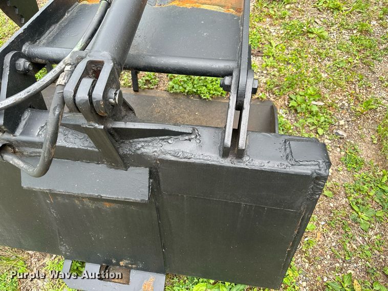 image for item AF9647 Skid steer grapple bucket