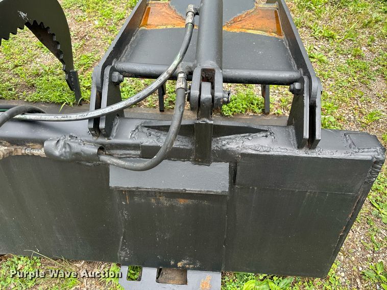 image for item AF9647 Skid steer grapple bucket