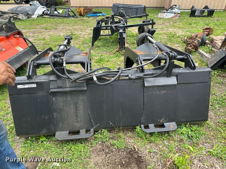 image for item AF9647 Skid steer grapple bucket