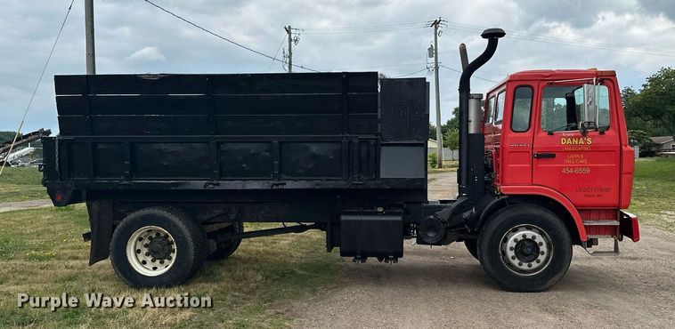 image for item AF9651 1999 Mack Manager  dump truck