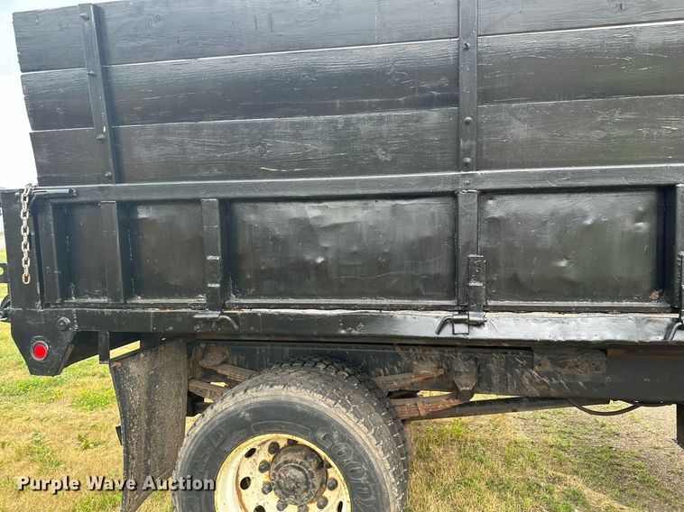 image for item AF9651 1999 Mack Manager  dump truck