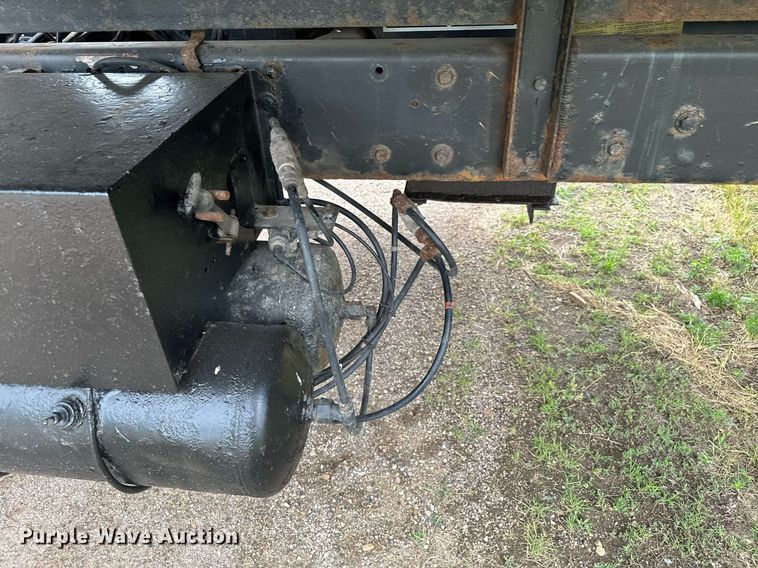 image for item AF9651 1999 Mack Manager  dump truck