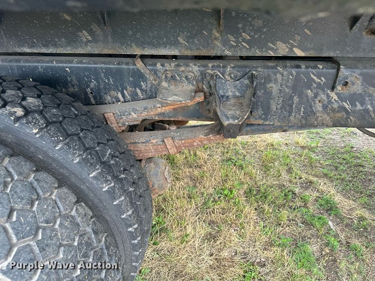 image for item AF9651 1999 Mack Manager  dump truck