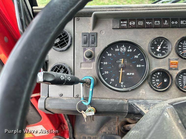 image for item AF9651 1999 Mack Manager  dump truck