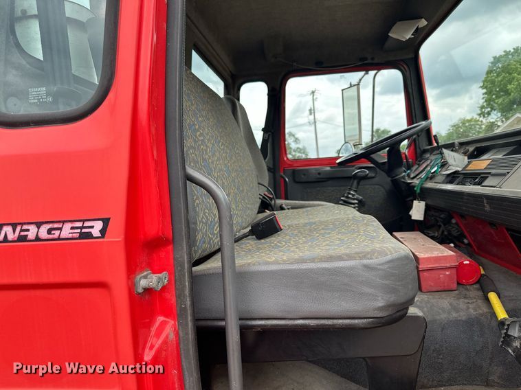 image for item AF9651 1999 Mack Manager  dump truck