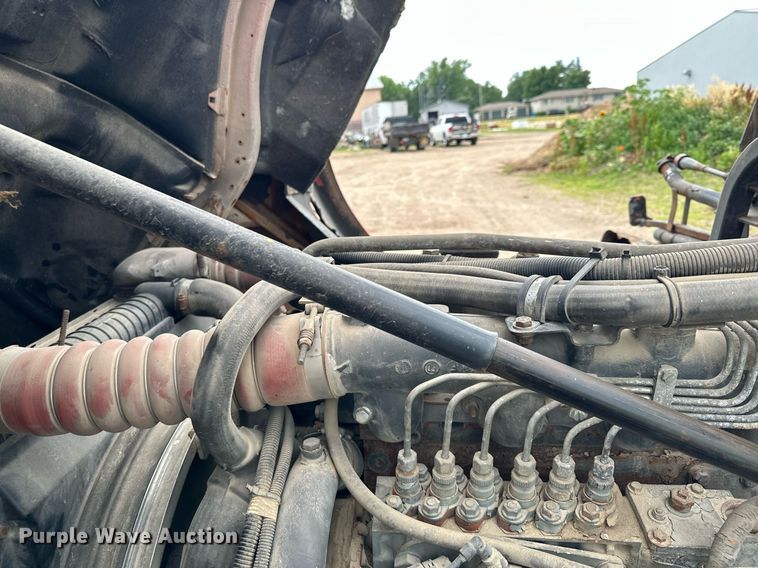 image for item AF9651 1999 Mack Manager  dump truck